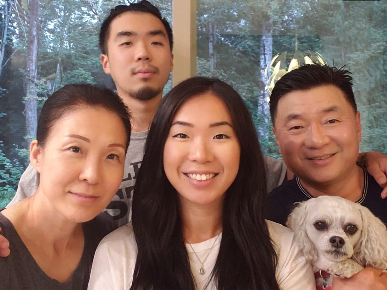 Ji with her family